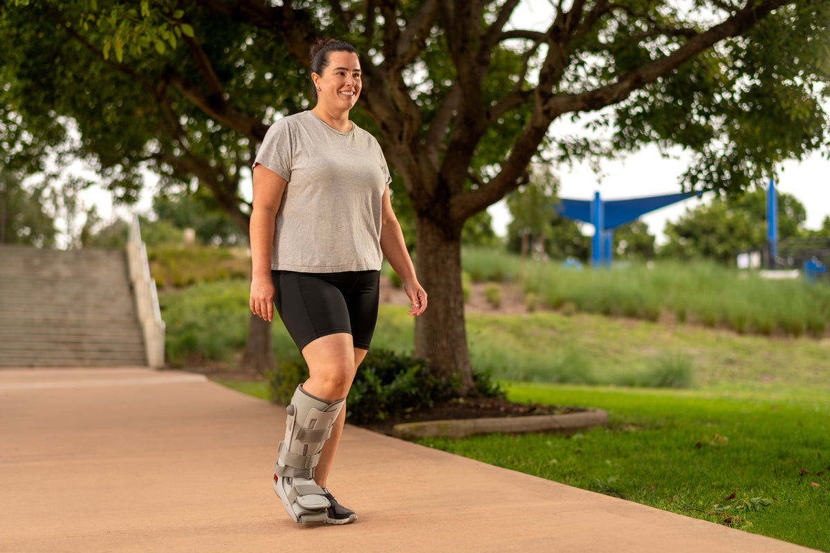 Shell Work Boot Best Full Shell Walker Boot for Ankle & Foot Injuries | Breg Genesis ...