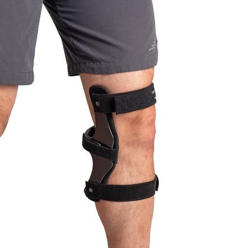 Side view of the OCSI OrthoPro HyperEx Knee Brace, by Brace Direct.